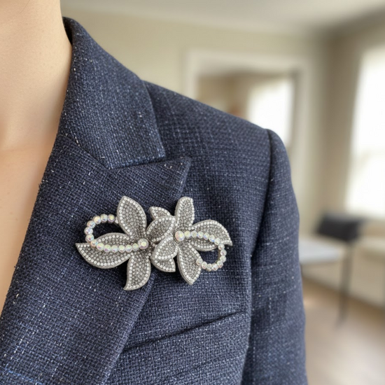 Broche - Sequin Flower  - Strass - Zilver