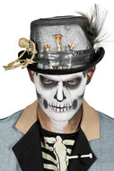 Hoge hoed versleten met skelet