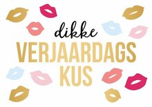 Wenskaart Daisy dikke verjaardagskus