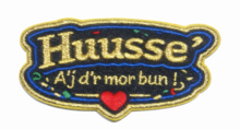 Embleem Huusse - Strijkembleem - A'j D'r Mor Bun