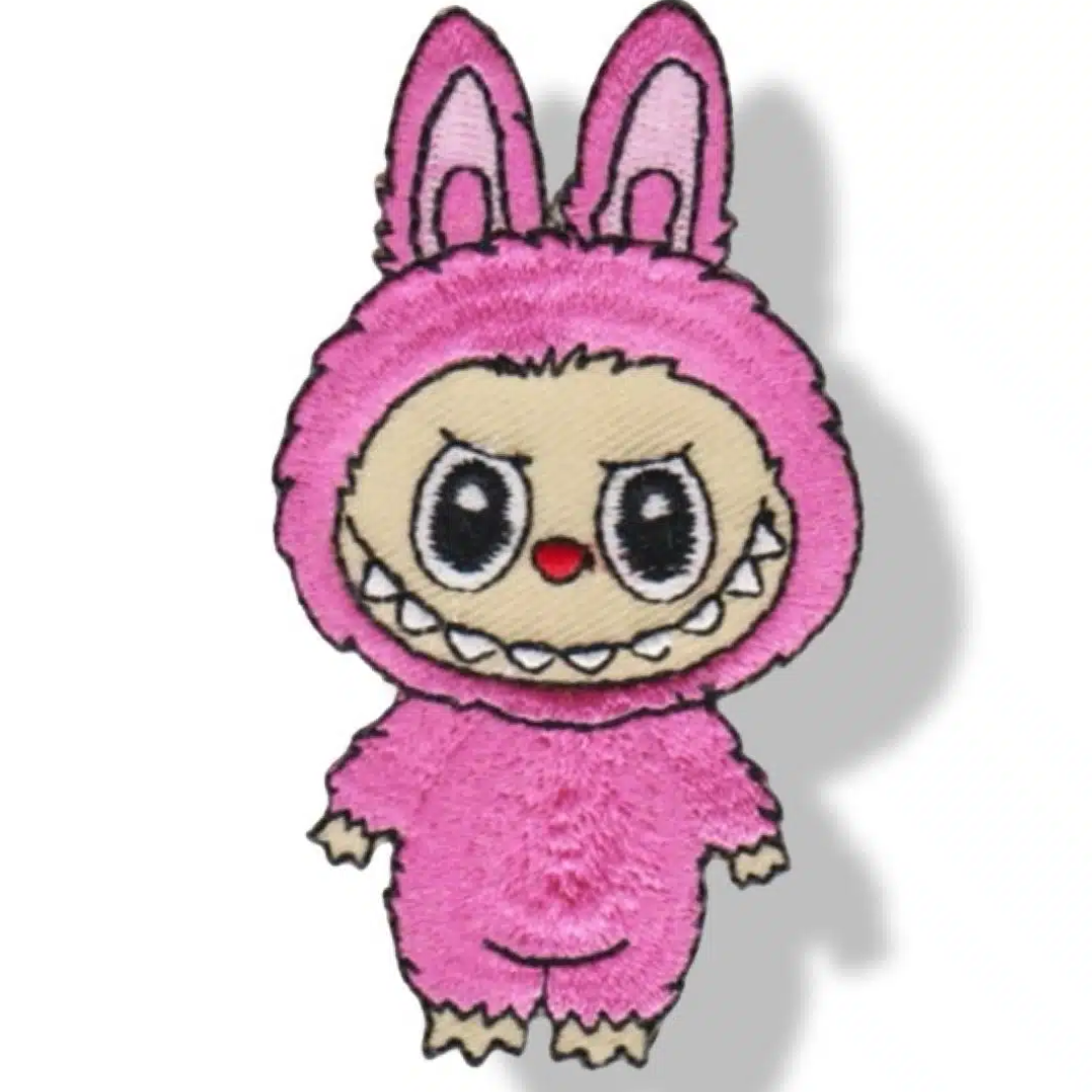 Embleem Oeteldonk - Labubu &ndash; Roze