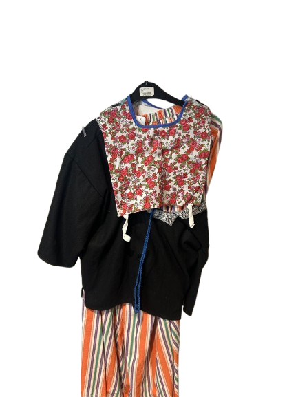 Tweedehands &ndash;  Traditioneel Nederlandse kleding-  L/XL - Zwart