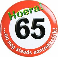 Button Verkeersbord - Verjaardag - Hoera 65